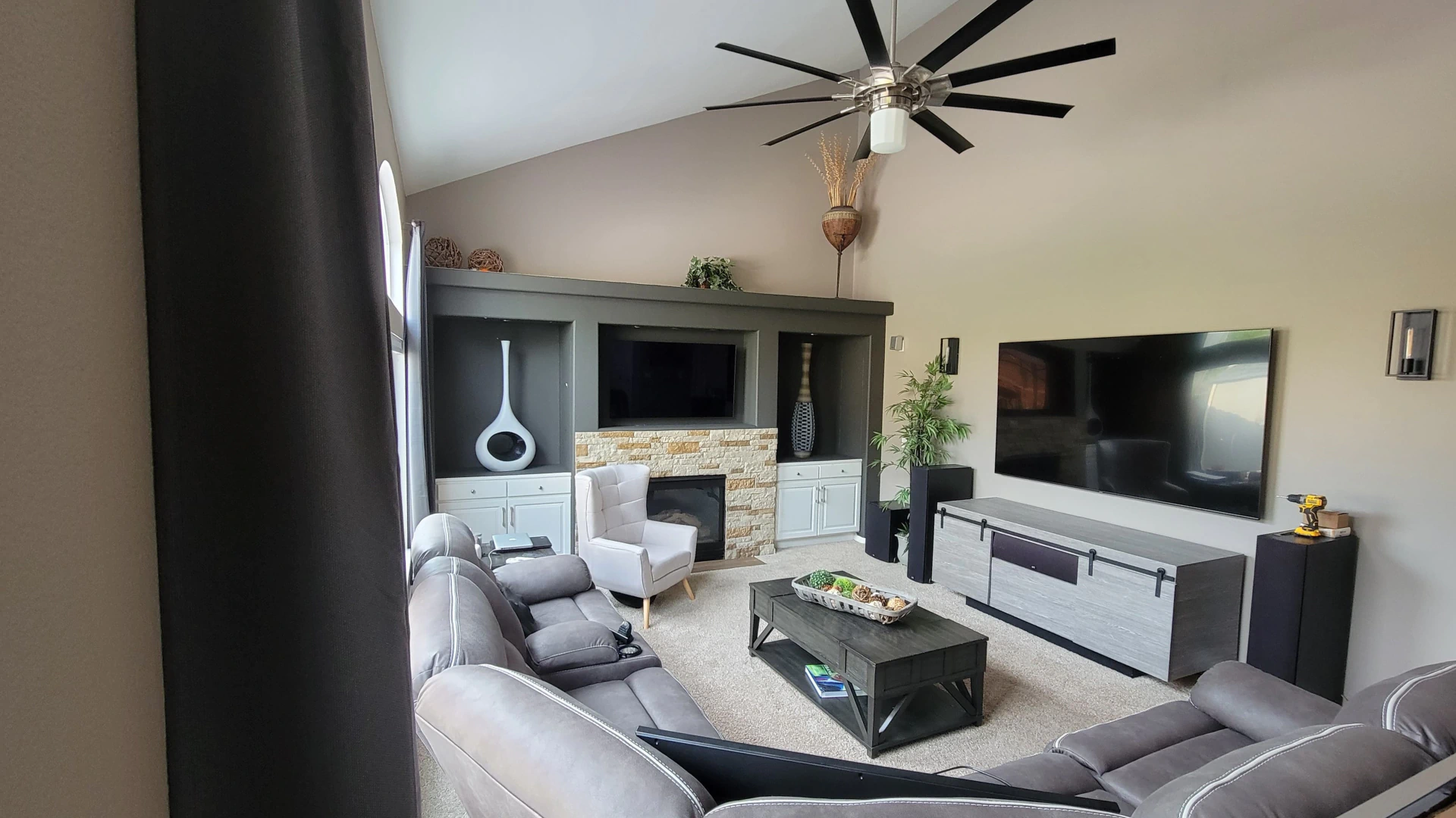 hero background main